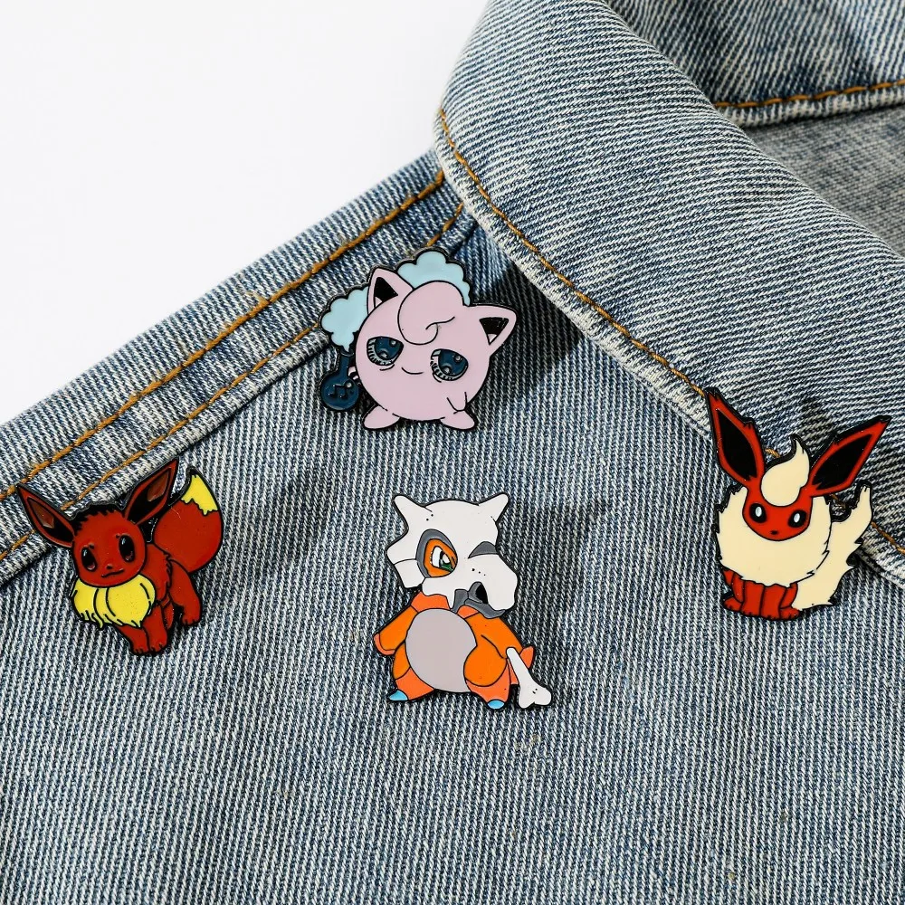 Lapel Pin Enamel - 4 Stück Charaktere Cartoon-Brosche Flareon Jigglypuff