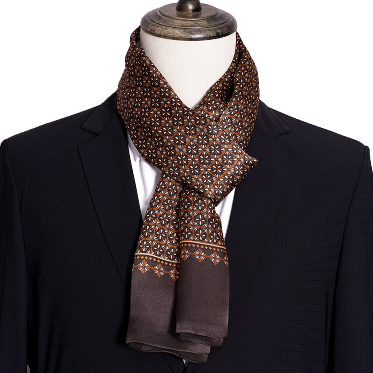 Neuer gestreifter Seidenschal  – Men Accessories For Travel Bewertung und Preis
